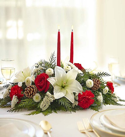 Traditional Christmas Centerpiece